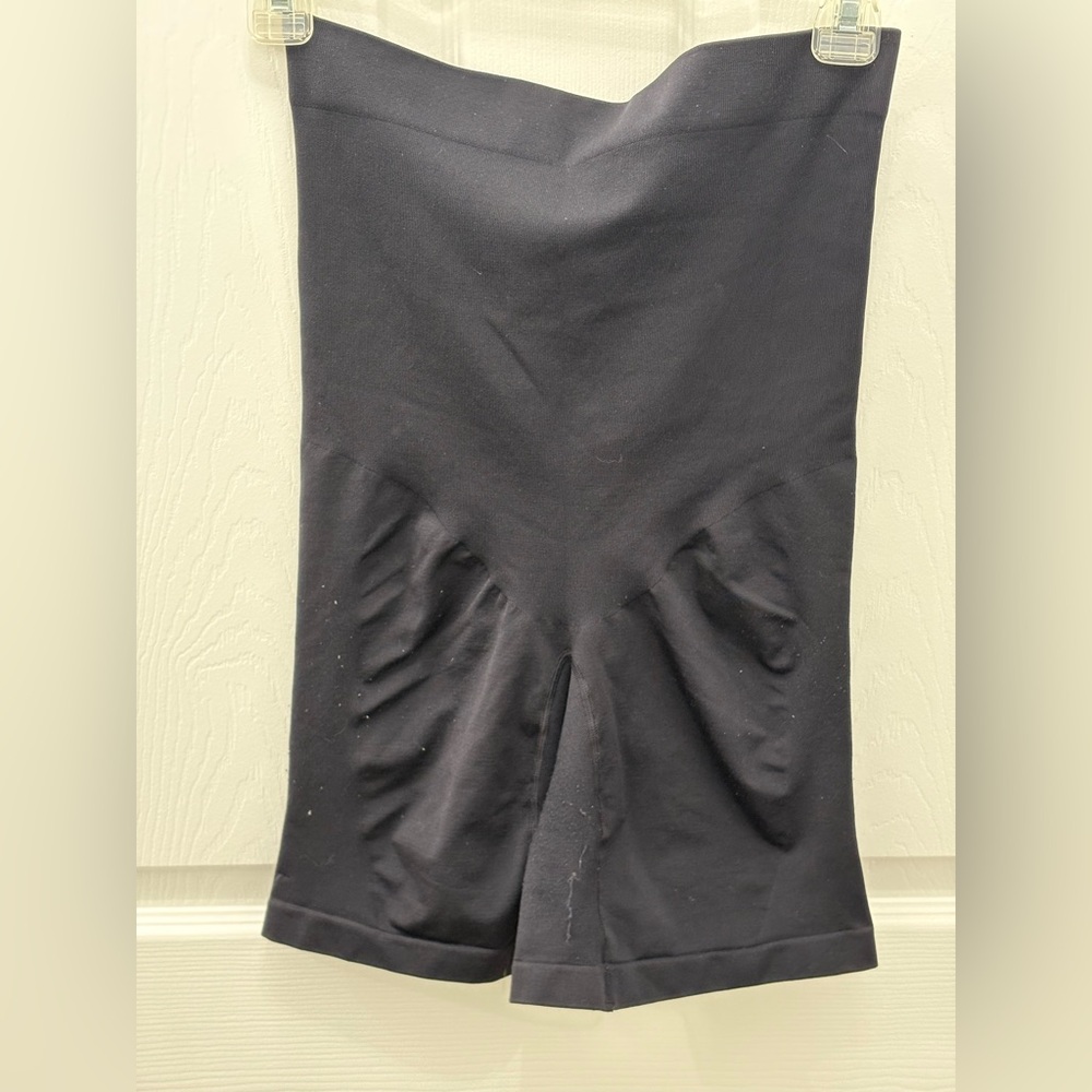 Black High-Waisted Shapewear Shorts XL